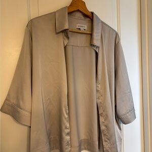 Evereve Cream Satin Top